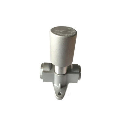 Yuchai Engine Genuine Manual Fuel Feed Pump E0600-1104800E 30mm Piston Stroke Bus Spares