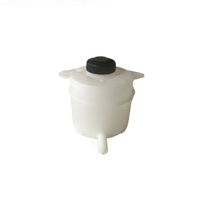 Réservoir universel de liquide de freinage pour les systèmes hydrauliques des autobus et des camions