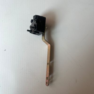 Bus Air Suspension Height Control Valve OEM 53321-Q120 Quick-Plug Electronic Metal Bus Spares