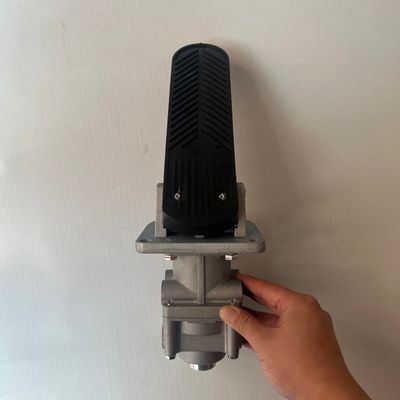 Yutong King Long Bus Air Brake Valve Assembly 3514-00073 Aluminum Alloy 100k Cycle Adjustable Pedal Bus Spares Parts