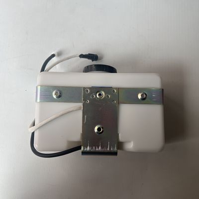 Universal Bus Windshield Washer Reservoir 5207-00015 IP67 41L/min 20MPa Yutong King Long Higer Ankai Bus Spares Parts
