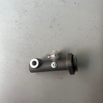 Yutong Higer Bus Clutch Master Cylinder 1608-00148 ISO 9001 CNC Machined 10MPa Bus Spares Parts