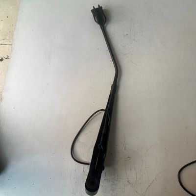 Bus Spares Parts 800mm King Long Yutong Higer Windshield Wiper Arm Assembly 5205-01318 5205-01317