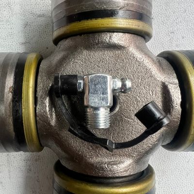 high-grade Driveshaft Universal Joint Cross with -40℃ to 120℃ Temperature Range, ≤ 0.005mm Cylindricity, and ±25° Swing Angle for King Long, Higer & Yutong Buses