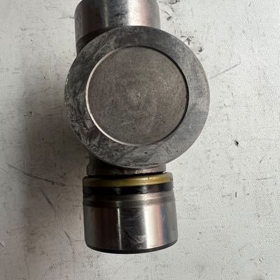 high-grade Driveshaft Universal Joint Cross with -40℃ to 120℃ Temperature Range, ≤ 0.005mm Cylindricity, and ±25° Swing Angle for King Long, Higer & Yutong Buses