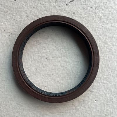 Fluororubber Second Shaft Oil Seal for Fast Gear Transmissions with Temperature Range -26℃ to 204℃ and GL-5 Grade Gear Oil Compatibility