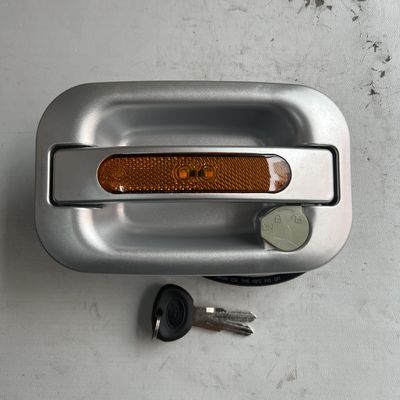 King Long Bus Rear Luggage Door Lock 100k Cycle 5000N -40C to 85C Lightweight Bus Spares