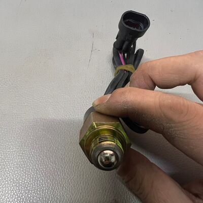 Yutong Bus HC6S-120 Transmission Neutral Switch Reliable Start Key Component Bus Spares