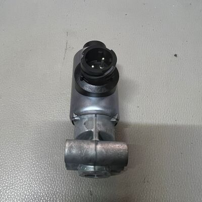 ASR solenoid valve WABCO 472 170 6060, suitable for Higer and King Long buses.