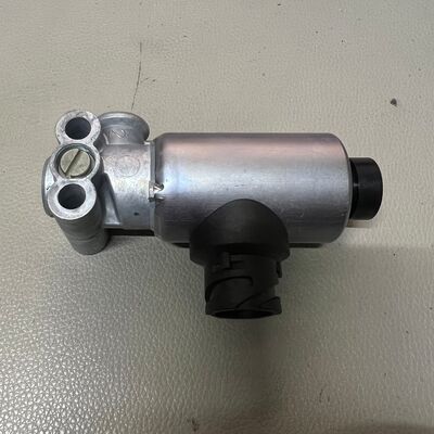 ASR solenoid valve WABCO 472 170 6060, suitable for Higer and King Long buses.
