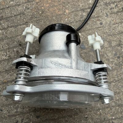 Illuminate with Confidence: High-Beam Headlight Assembly for Yutong Buses | PN: 4121-00258