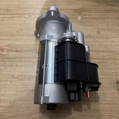 24V 5.5KW Heavy Duty Starter Motor for Kamaz with 10 Teeth and 3-Bolt Flange Mounting